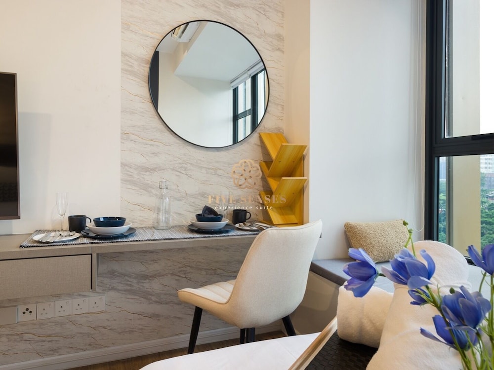 Ceylonz Suites by Five Senses 31/50