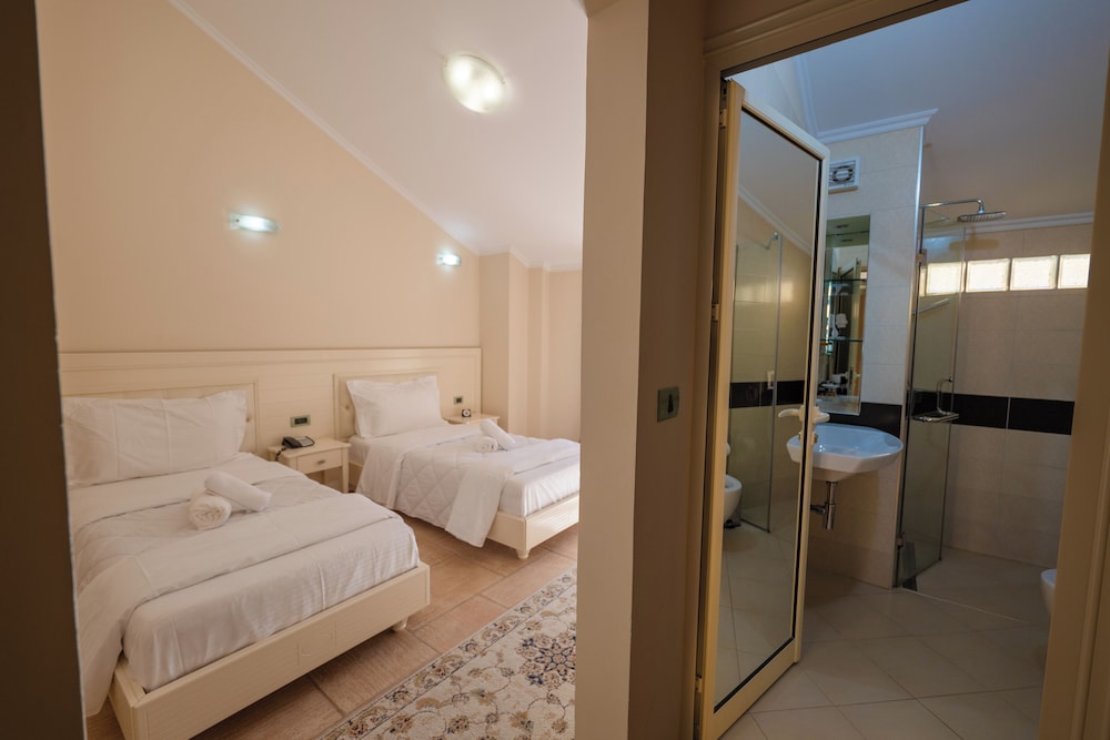 Olimpic Hotel 37/68
