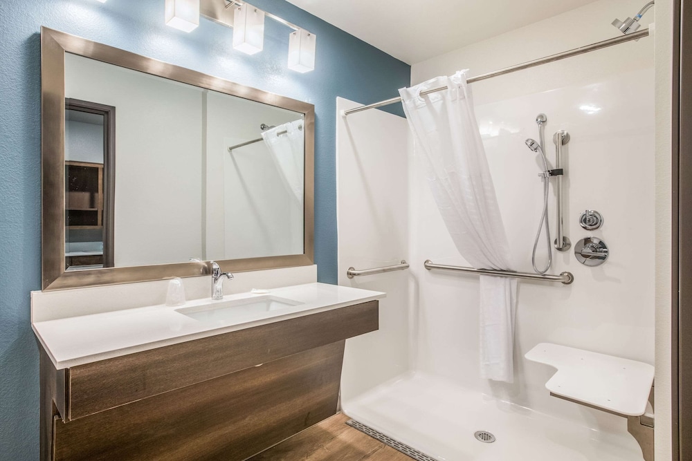 WoodSpring Suites Atlanta McDonough 38/39