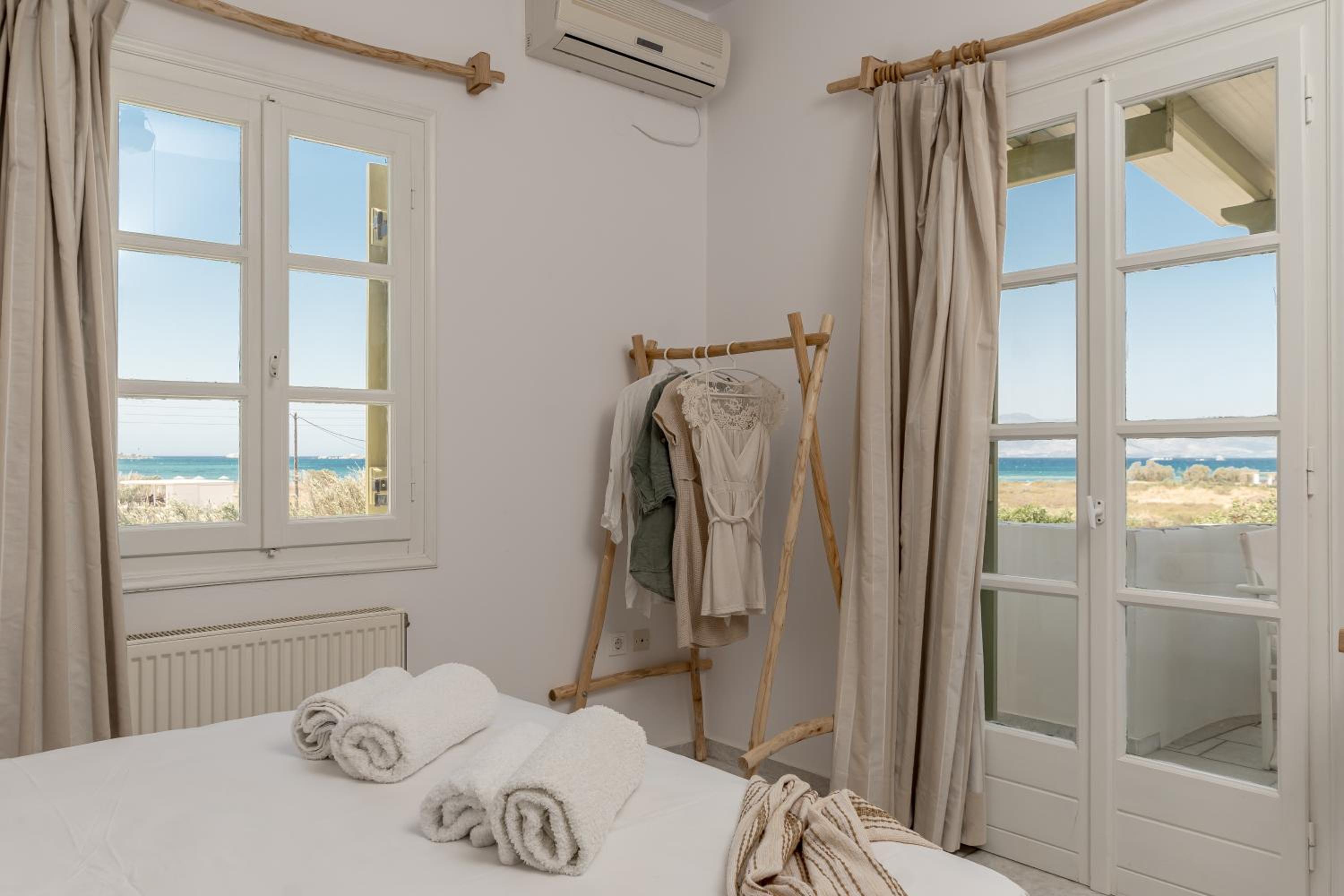 apartment, sea view