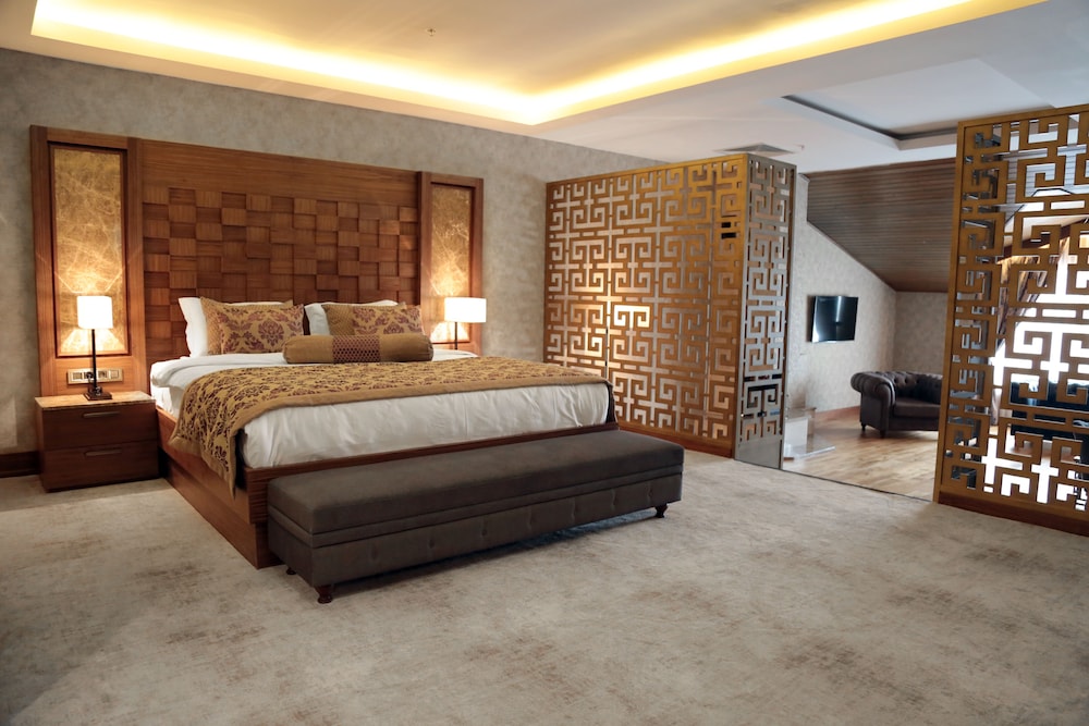 Deluxe, Queen Bed