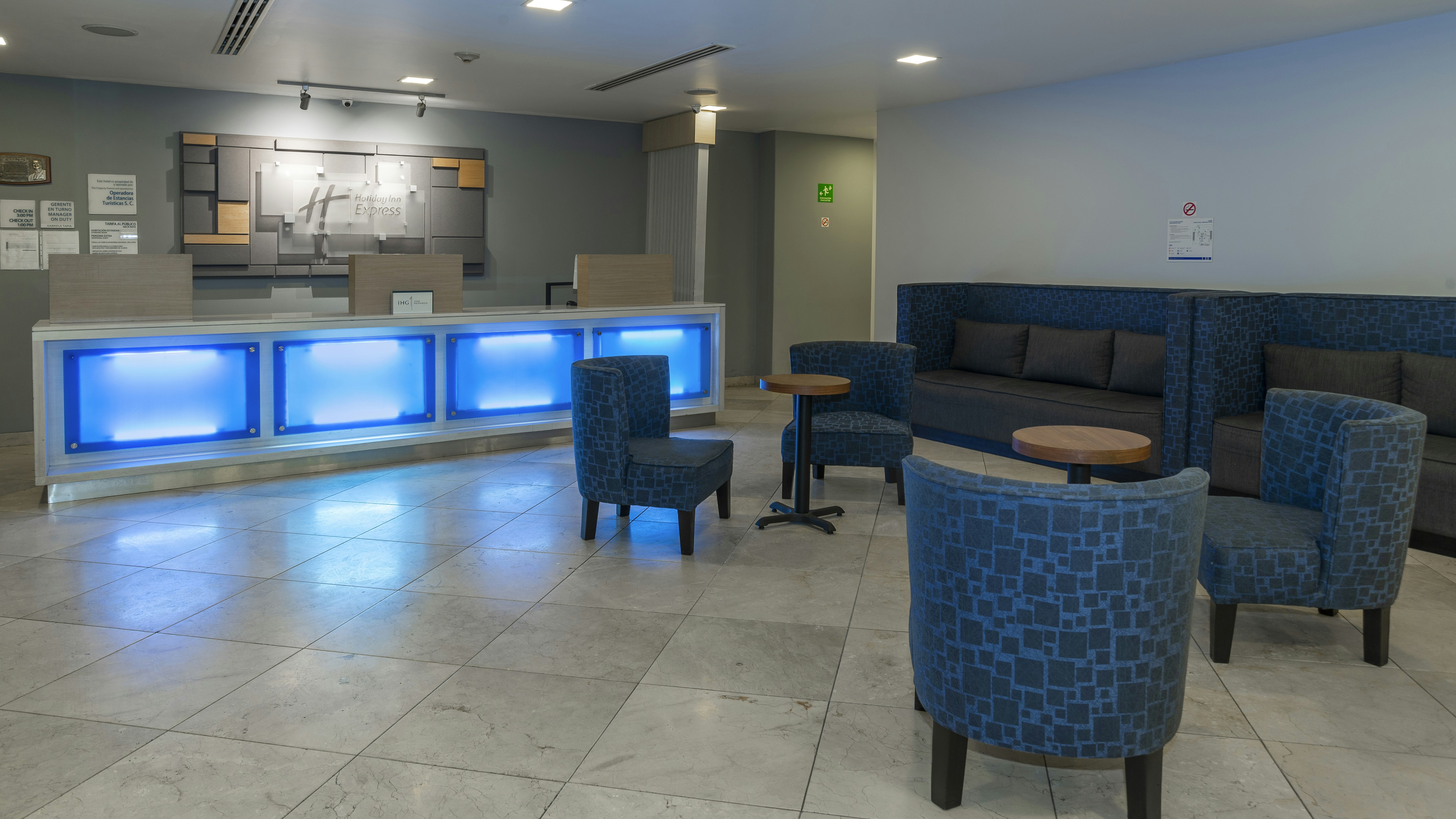 Holiday Inn Express Mexico Santa Fe 33/50