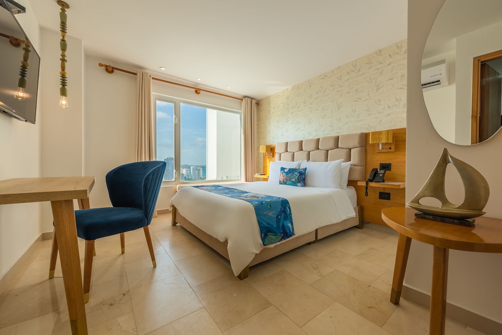 Hotel Regatta Cartagena 25/50