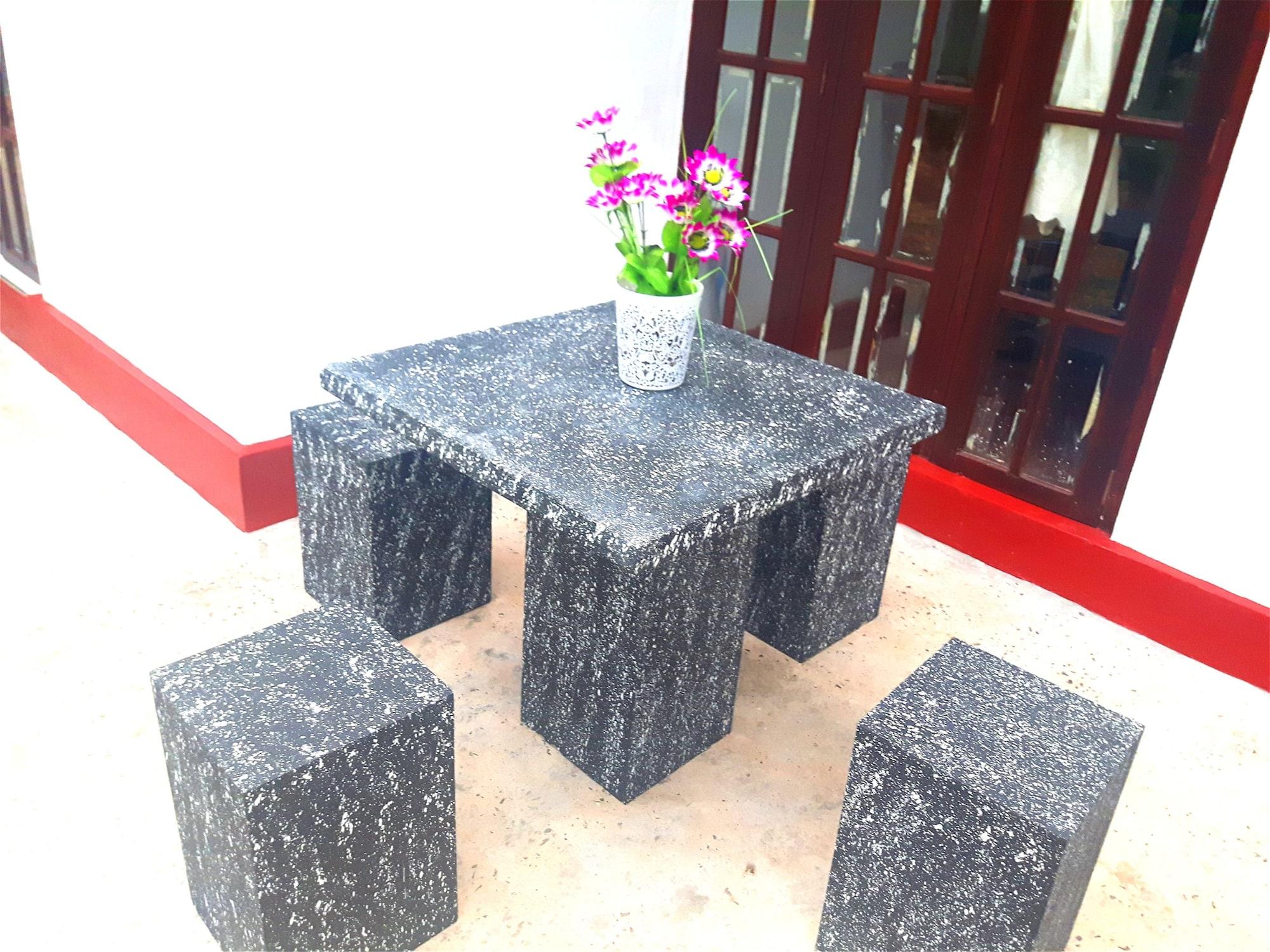 Nadee Villa Guest House 3/19