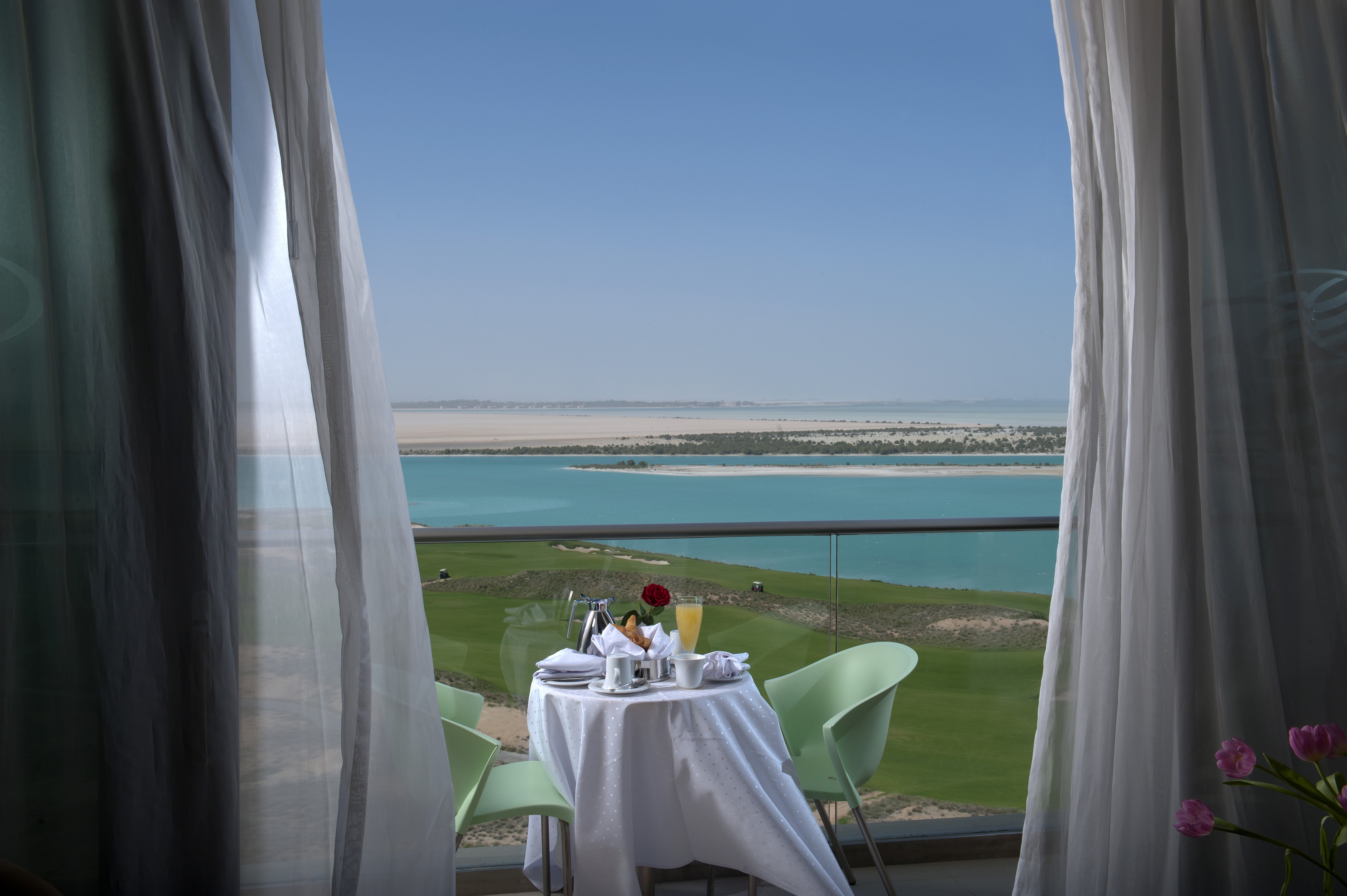 Crowne Plaza Abu Dhabi Yas Island 125/127
