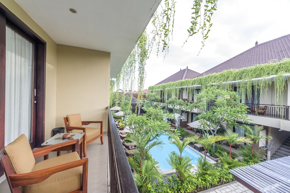 D Penjor Seminyak 7/54