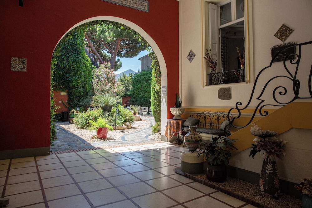 La Casa Pairal 6/73