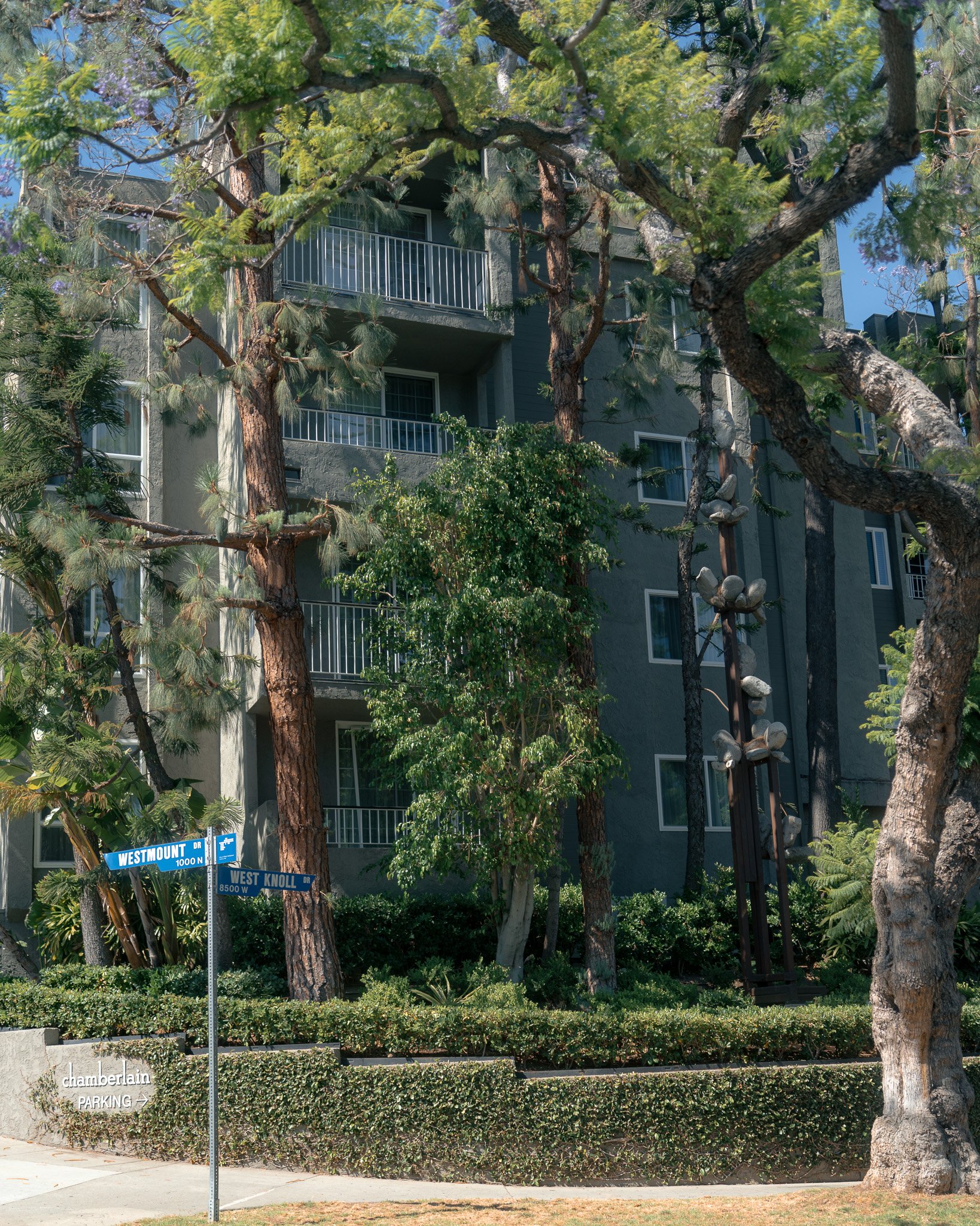 Chamberlain West Hollywood 71/77