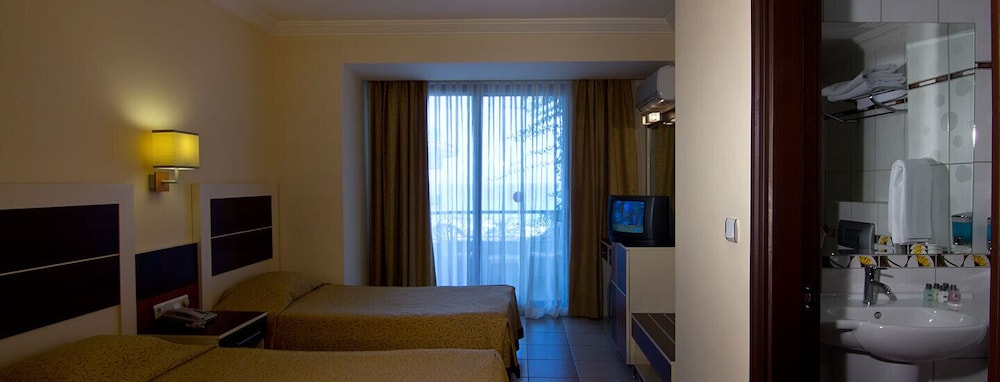 Krizantem Hotel 39/61