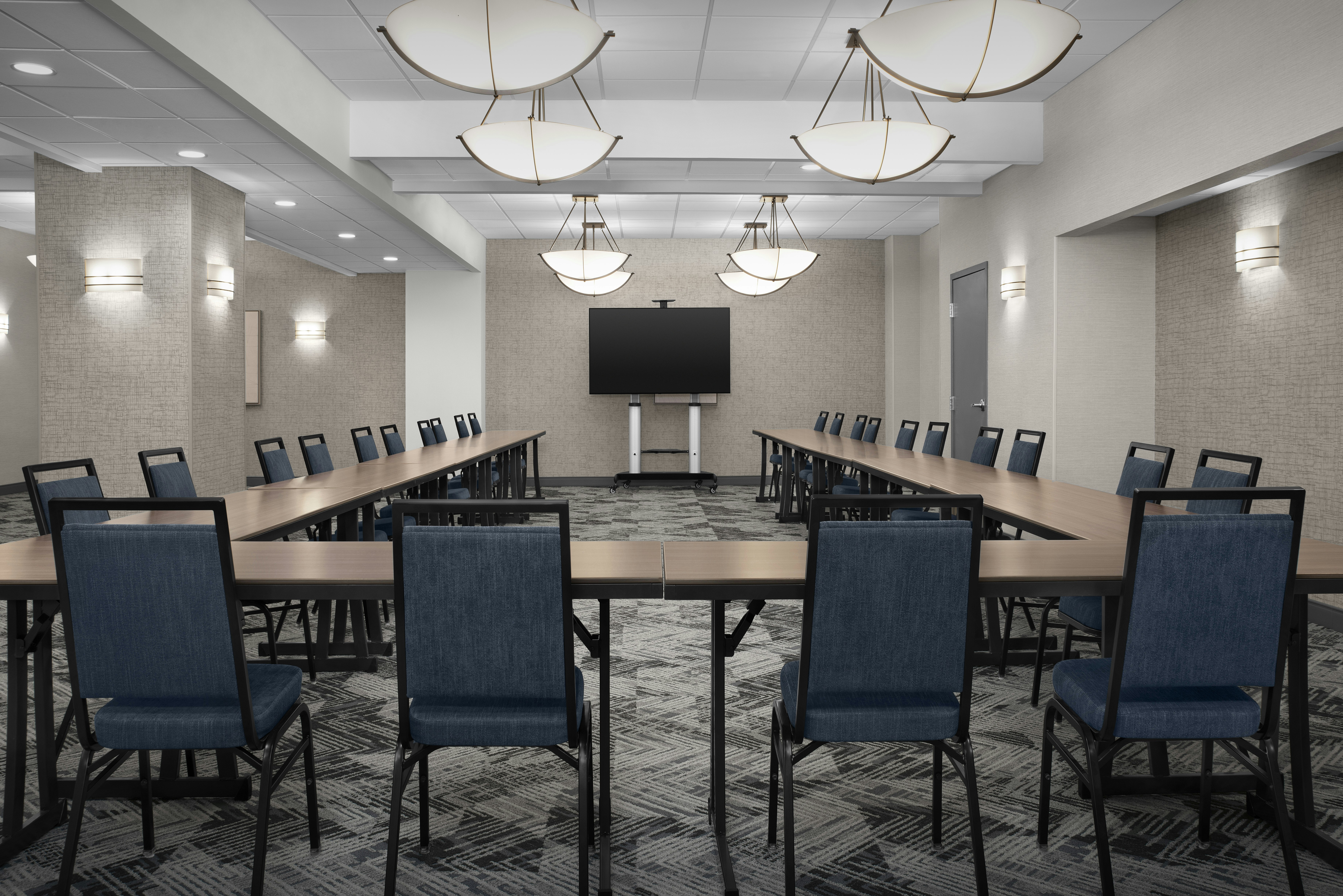 Hampton Inn Indianapolis Downtown Across From Circle Centre 66/75