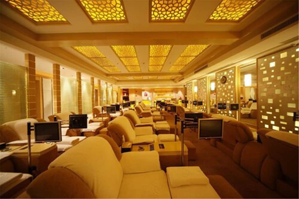 Royal Prince Hotel 22/35