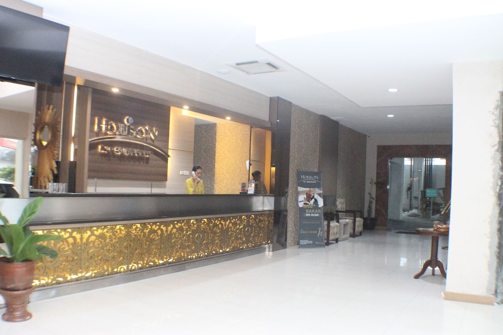 Horison Kota Lama Semarang 7/30