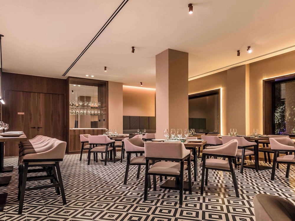 Mercure Lugo Center 48/66