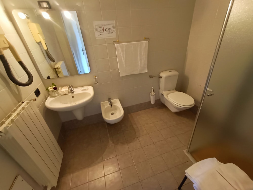 Villa Isabella Hotel & Residence 50/50