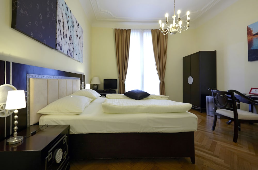 Hotel Pension Museum 19/63