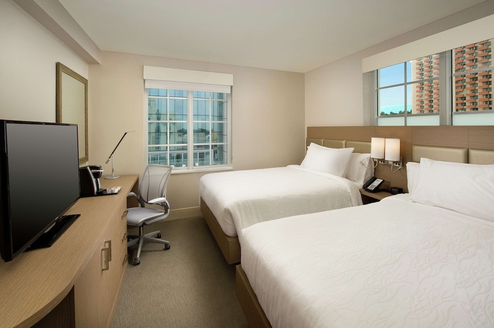 Hilton Garden Inn Miami South Beach 13/41