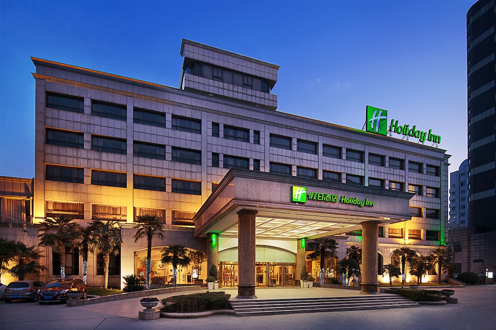 HOLIDAY INN ZHENGZHOU 63/69