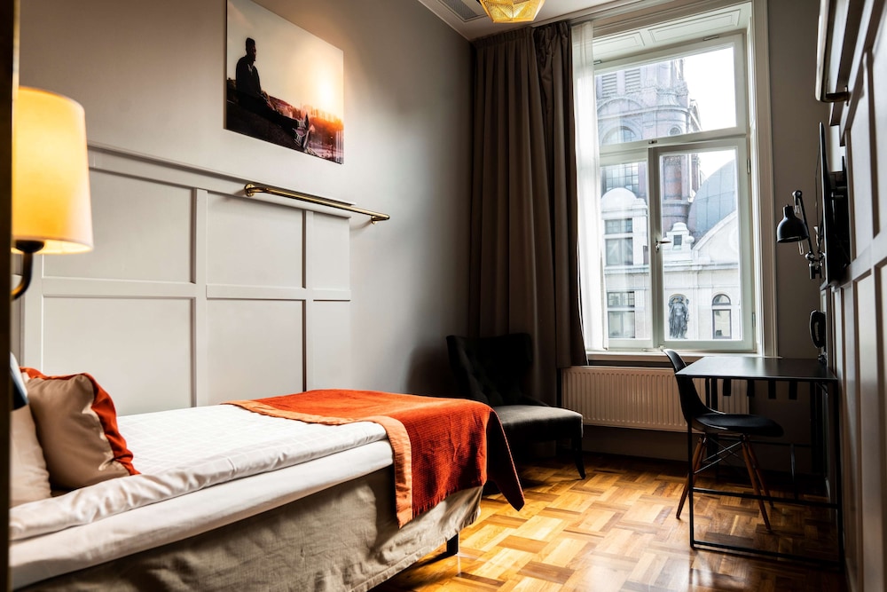 Scandic Grand Central 4/50