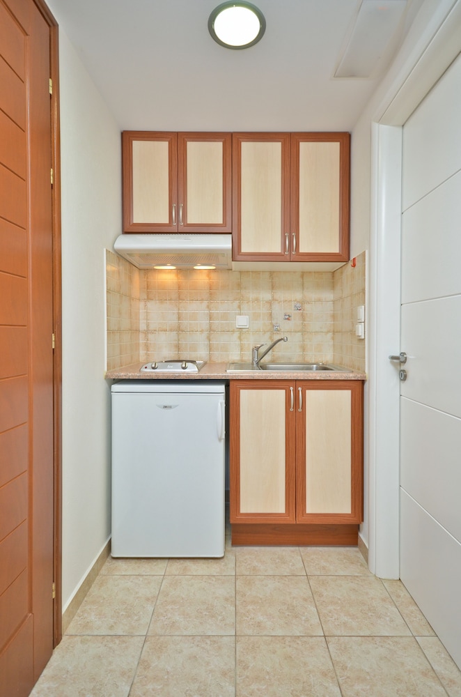 Anthi Studios 3/50