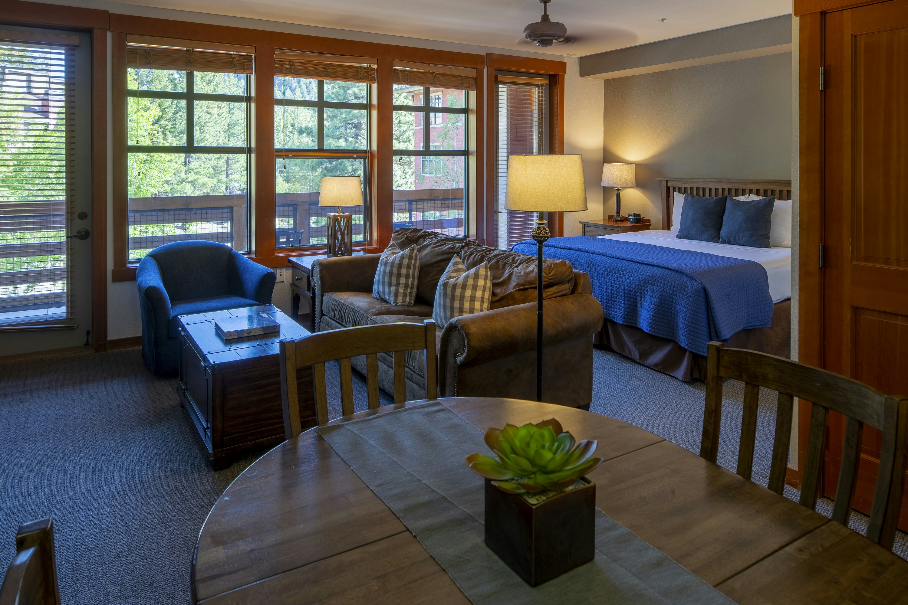 The Village Lodge 14/34