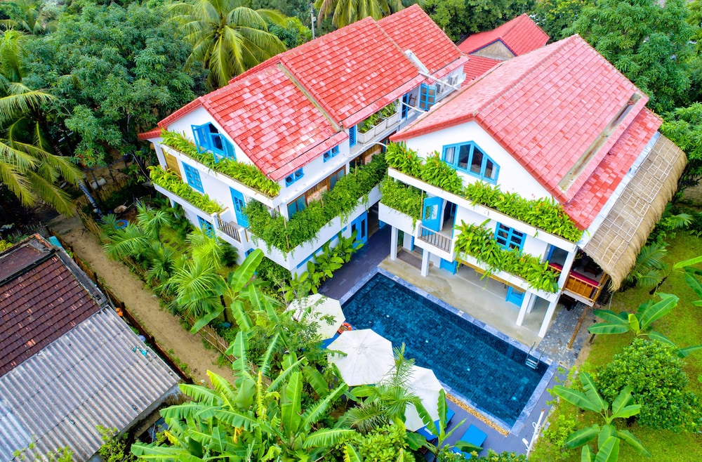 Life Beach Villa 58/64