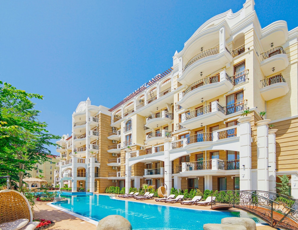 Harmony Suites Dream Island 3/50