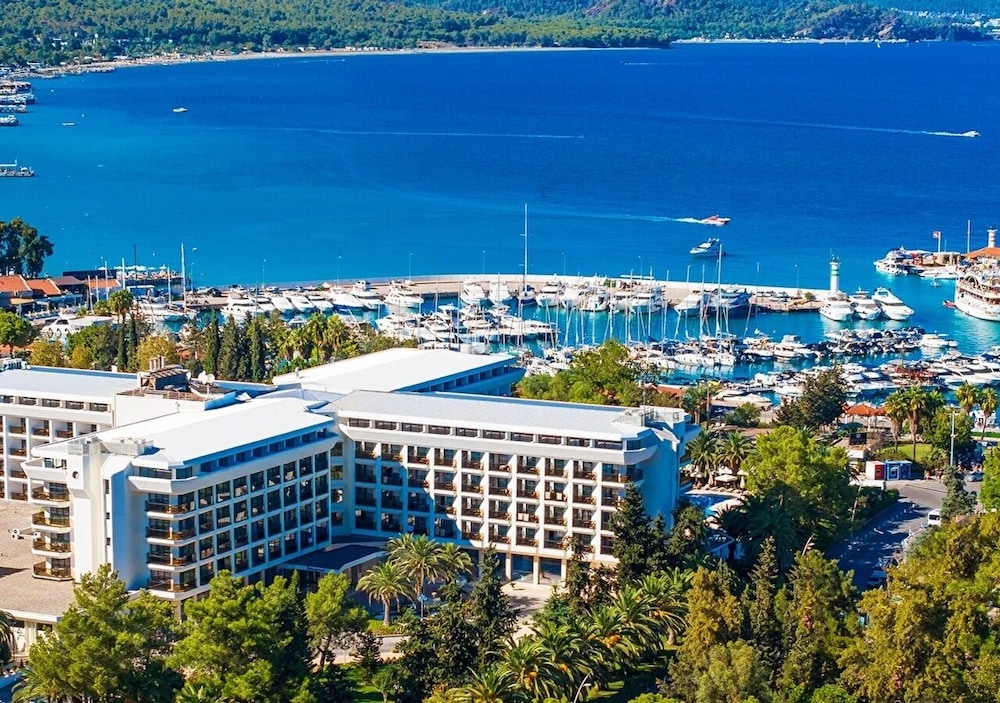 Ozkaymak Marina Hotel 13/98