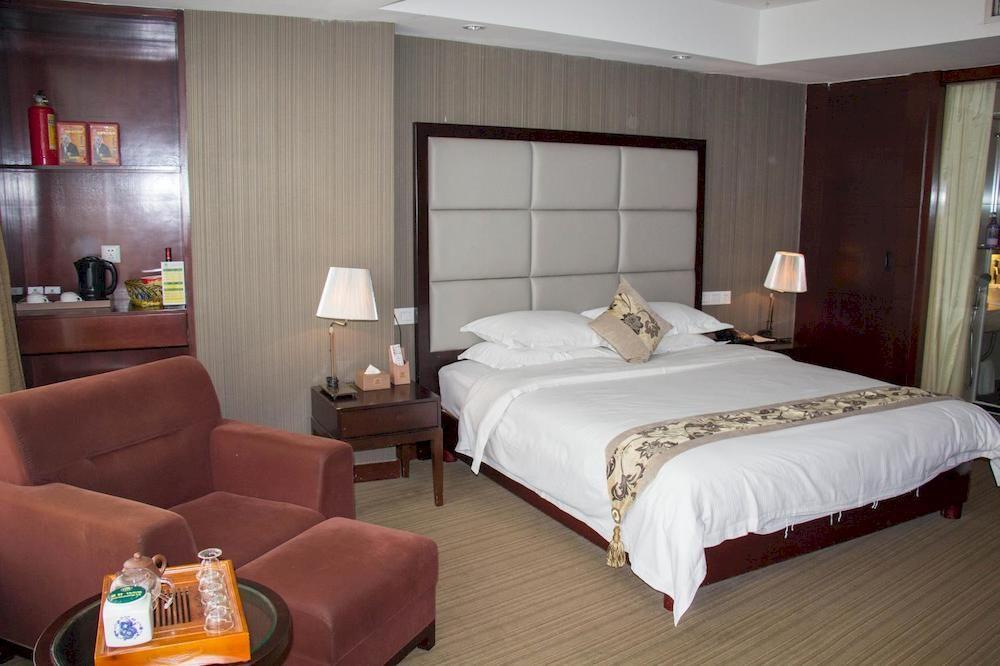 Paco Business Hotel Guangzhou Baiyun Road Branch 20/50