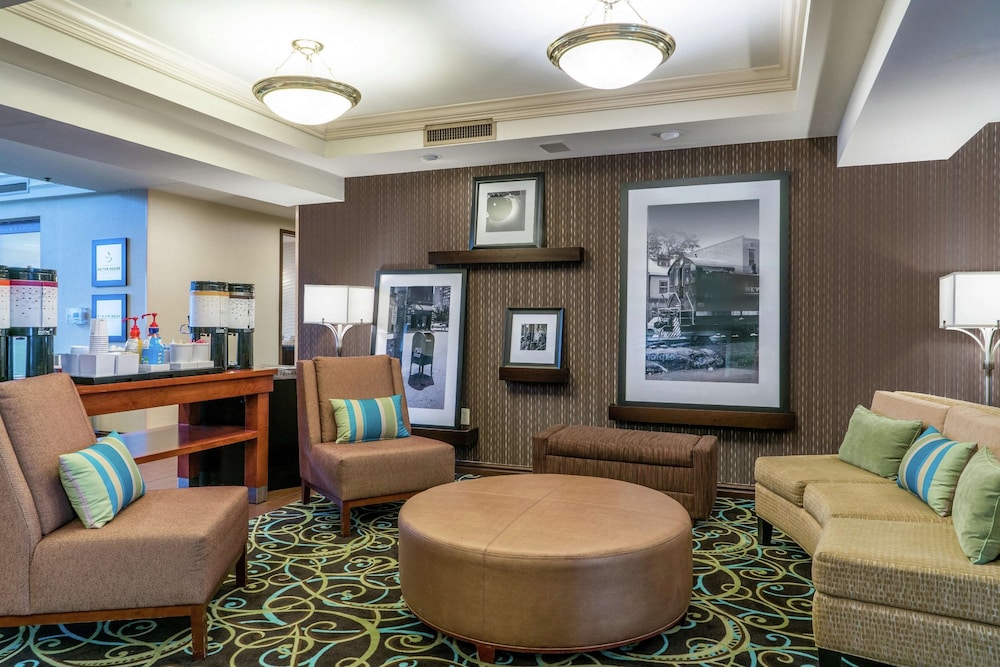 Hampton Inn And Suites Valley Forge Oaks 39/53