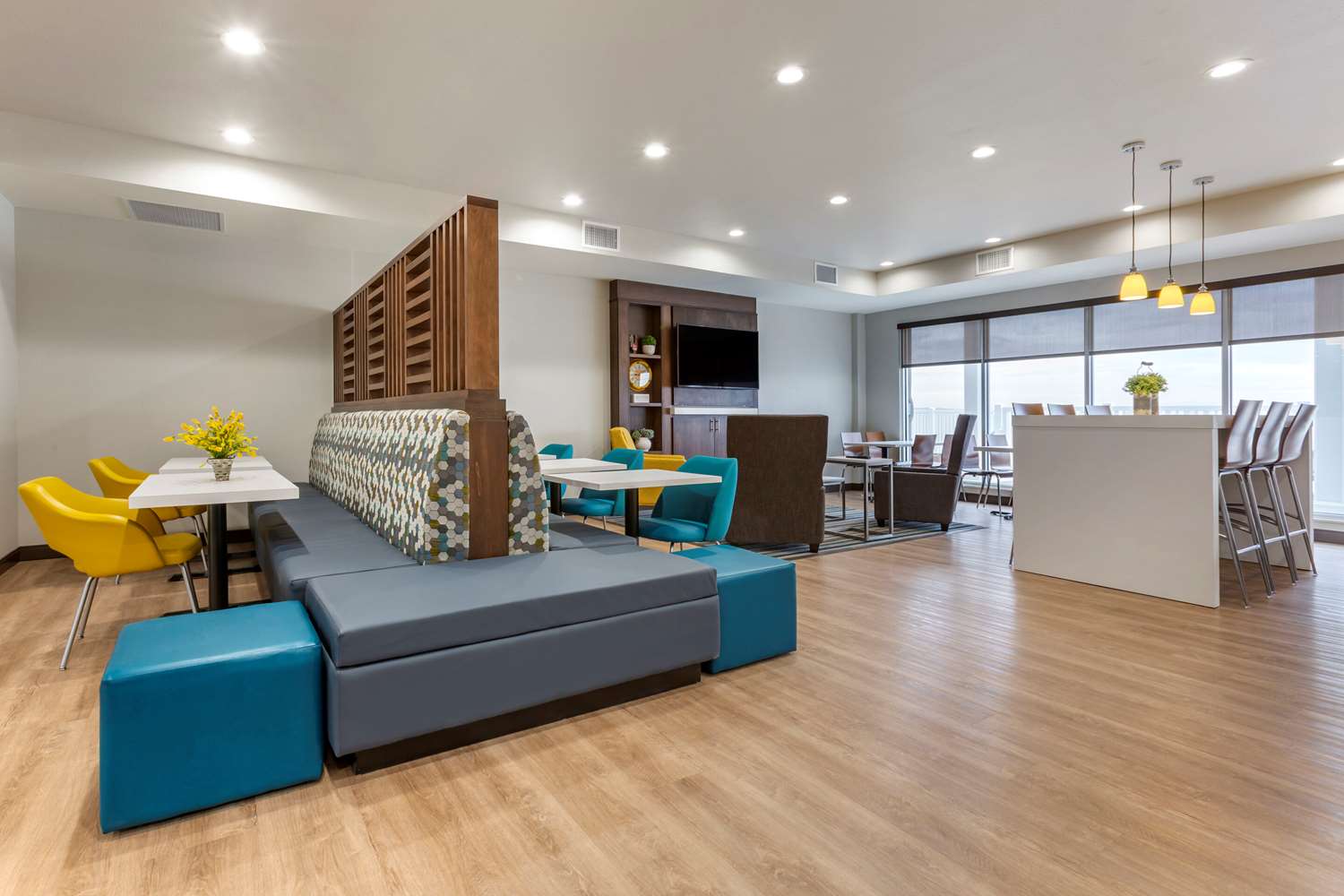 MainStay Suites Carlsbad South 8/13