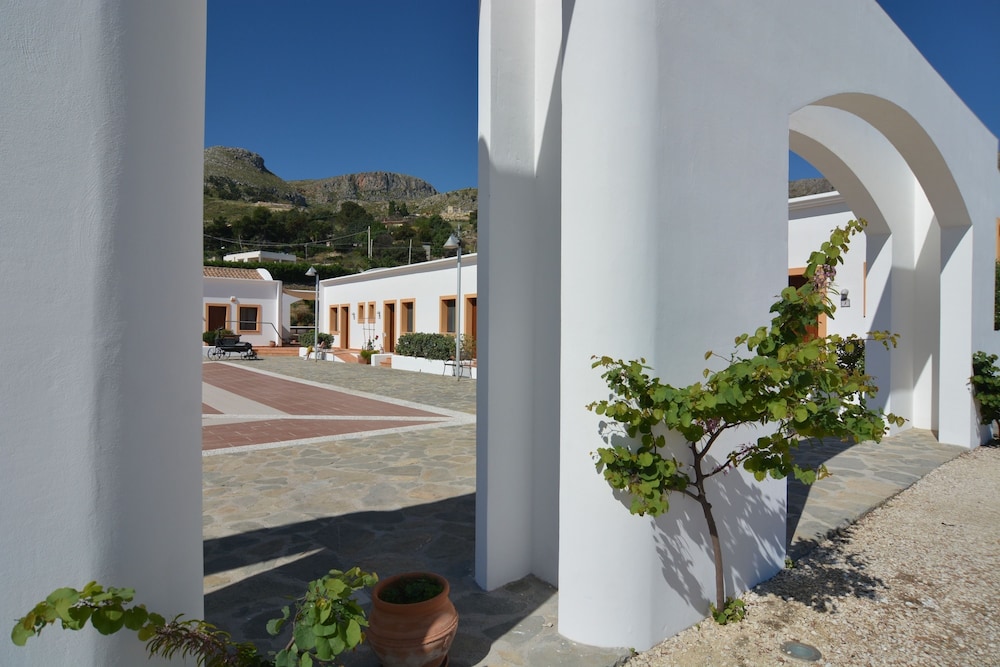 Tenute Plaia Agriturismo 56/63