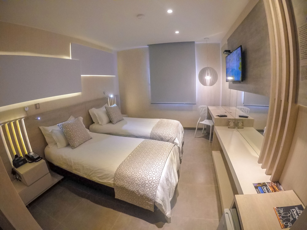 Perla Suite Hotel 8/64