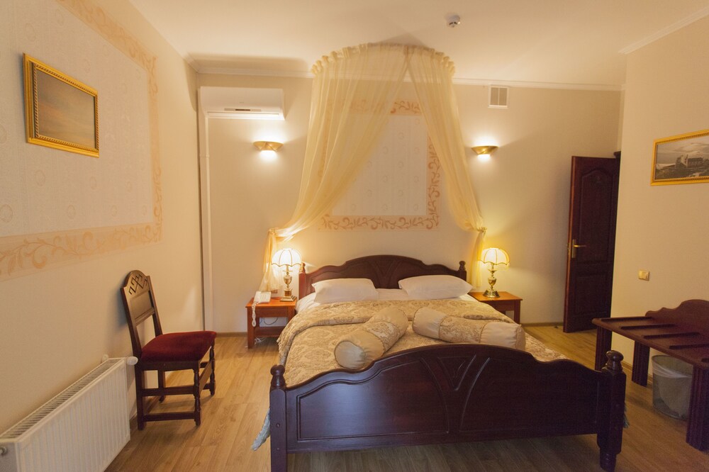 Pegasa Pils Hotel 7/33