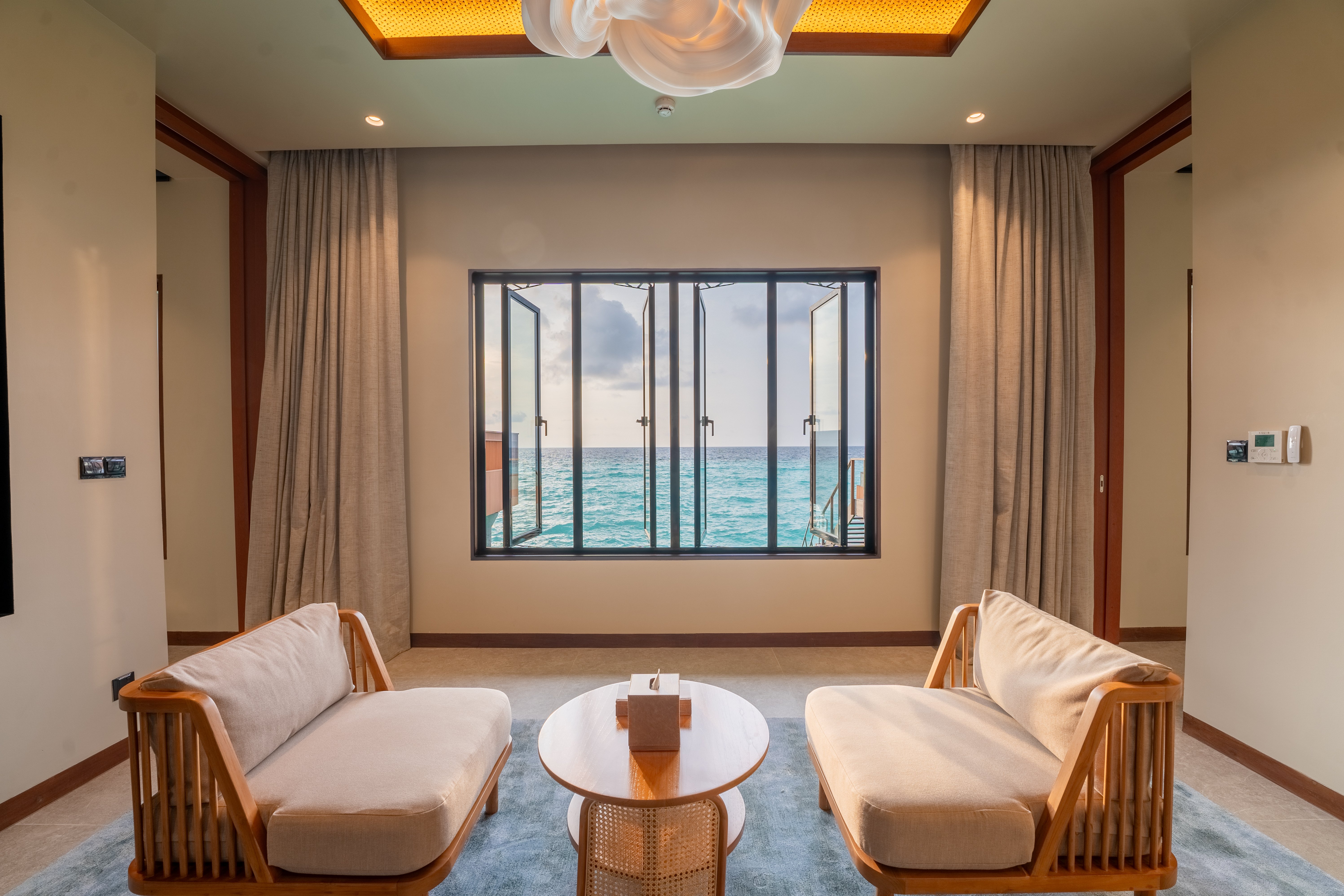 2 Bedrooms, Pool, Ocean, Sunset, Villa