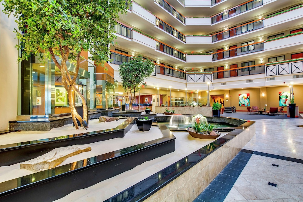 Embassy Suites Louisville East 7/73