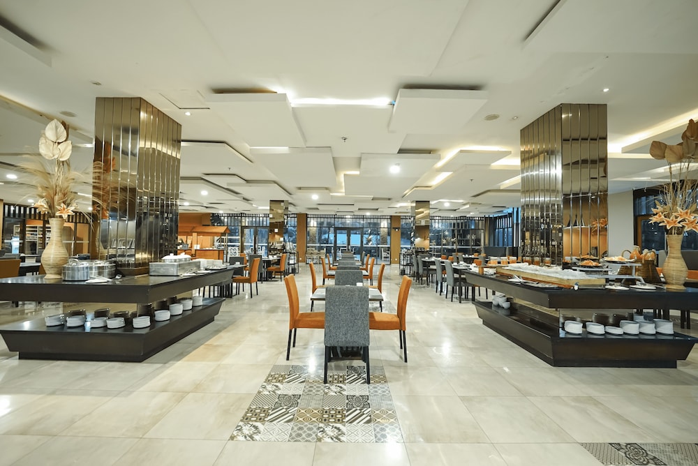 Grand Tjokro Balikpapan 10/55