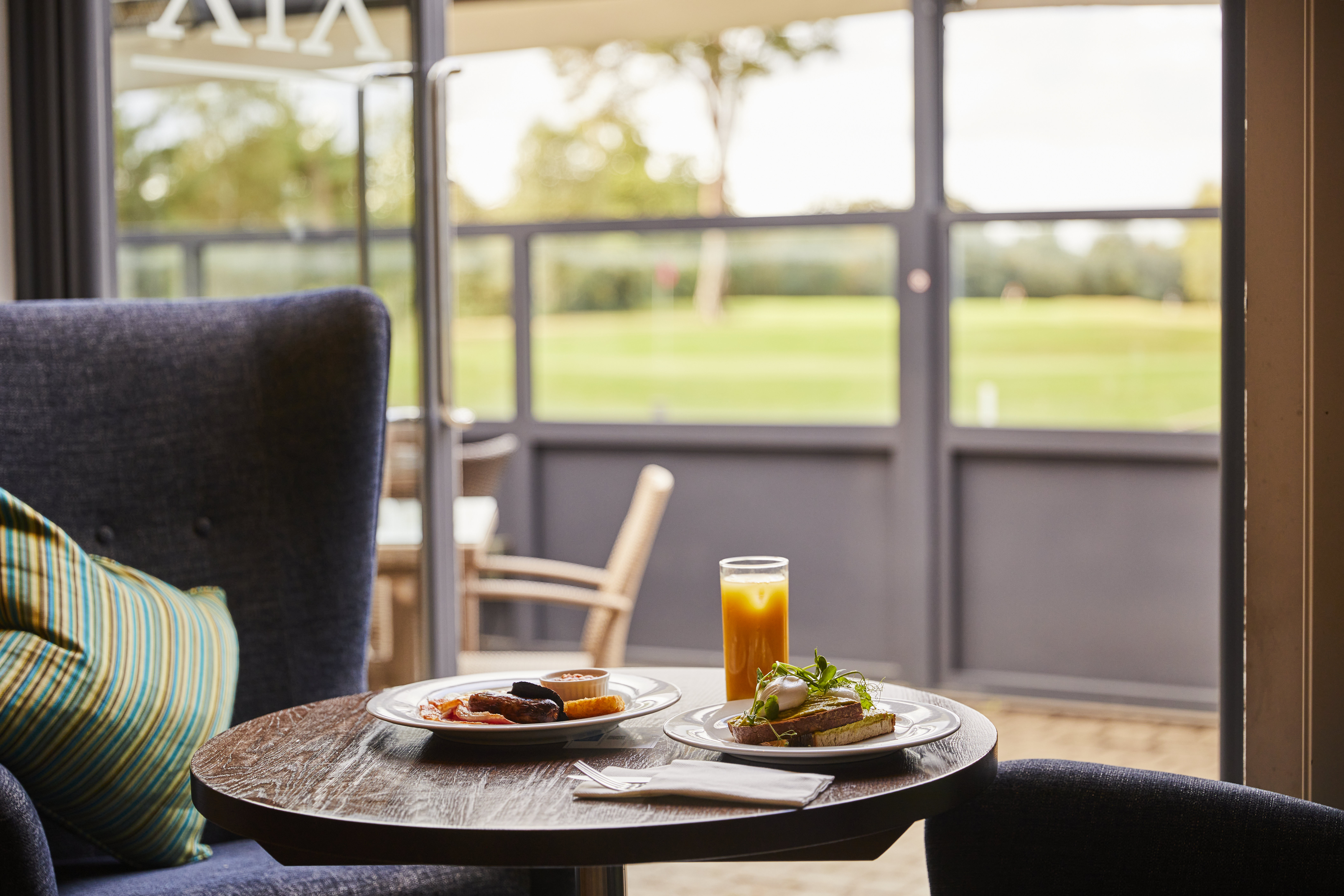 FOXHILLS CLUB AND RESORT WOKING 19/35