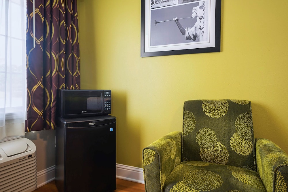 Quality Inn Deridder, LA 25/38