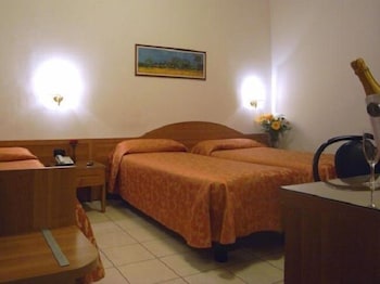 Hotel Mondial 41/55