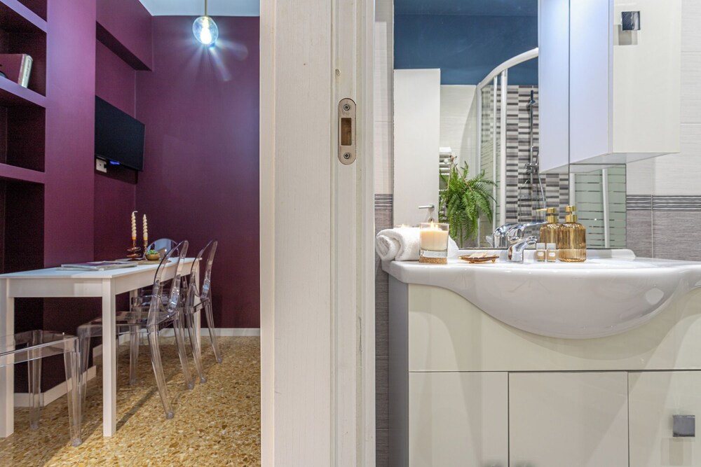 Cozy Flat Near Colosseum 47/48