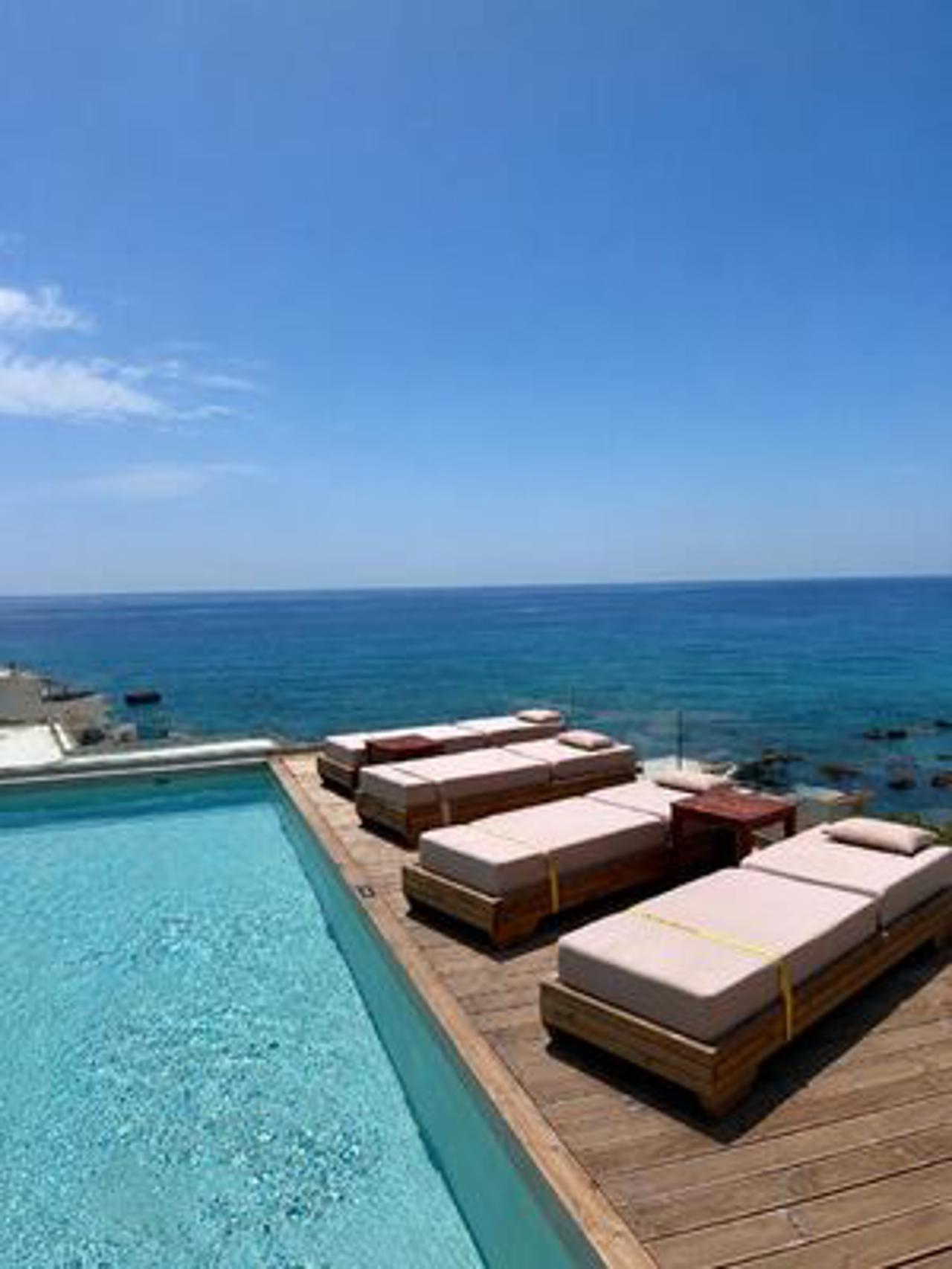 Lumo Boutique Suites in Agios Vasileios