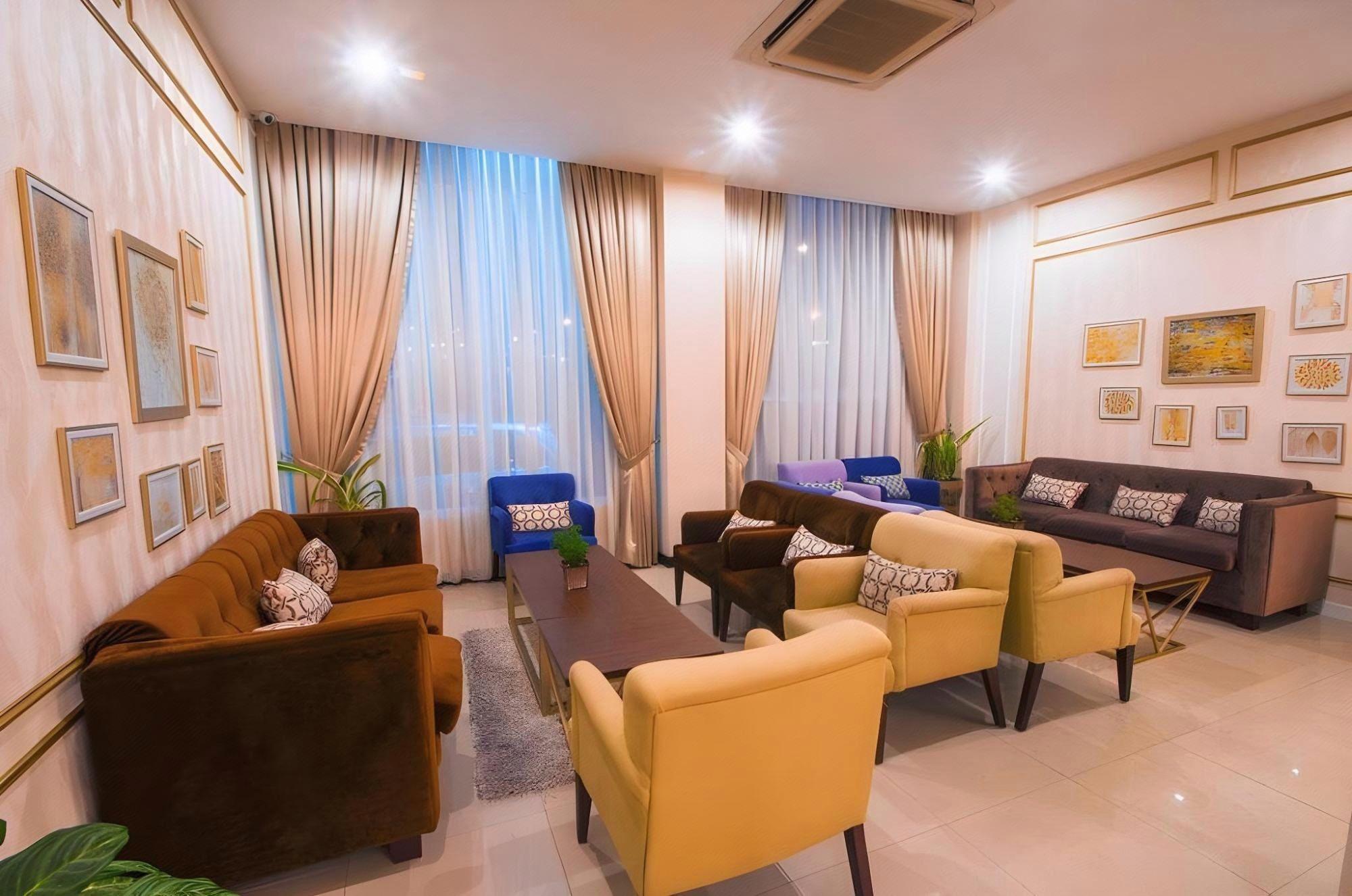 DAIMA HOTEL 38/55