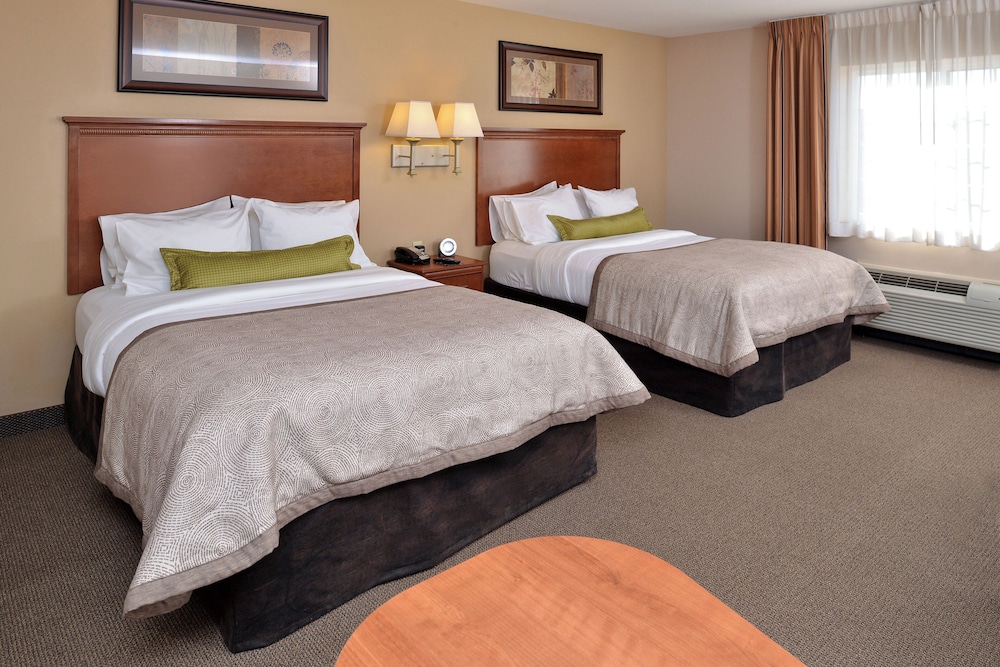 CANDLEWOOD SUITES WILLISTON 31/77