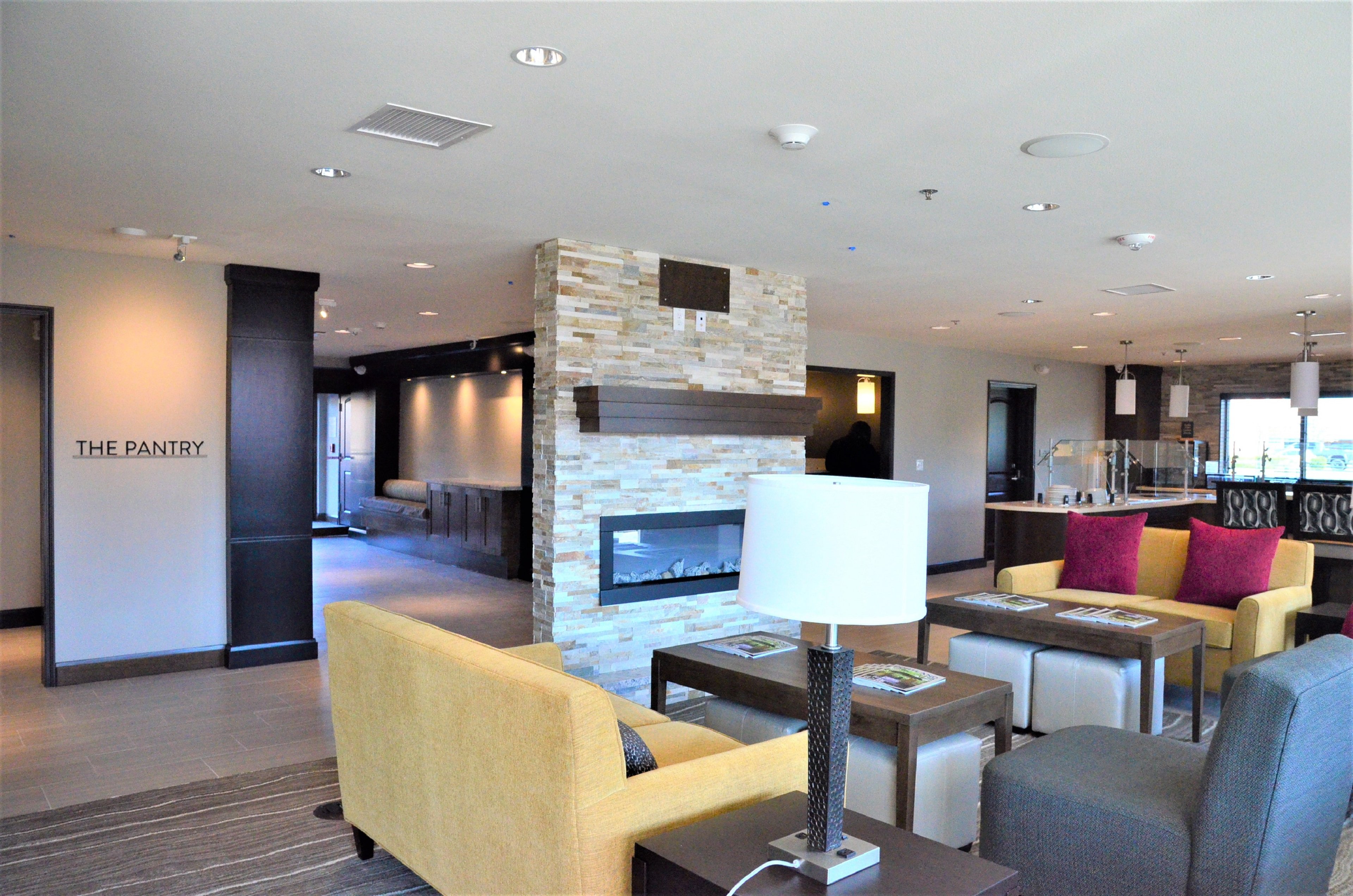 Staybridge Suites Hillsboro South 70/76