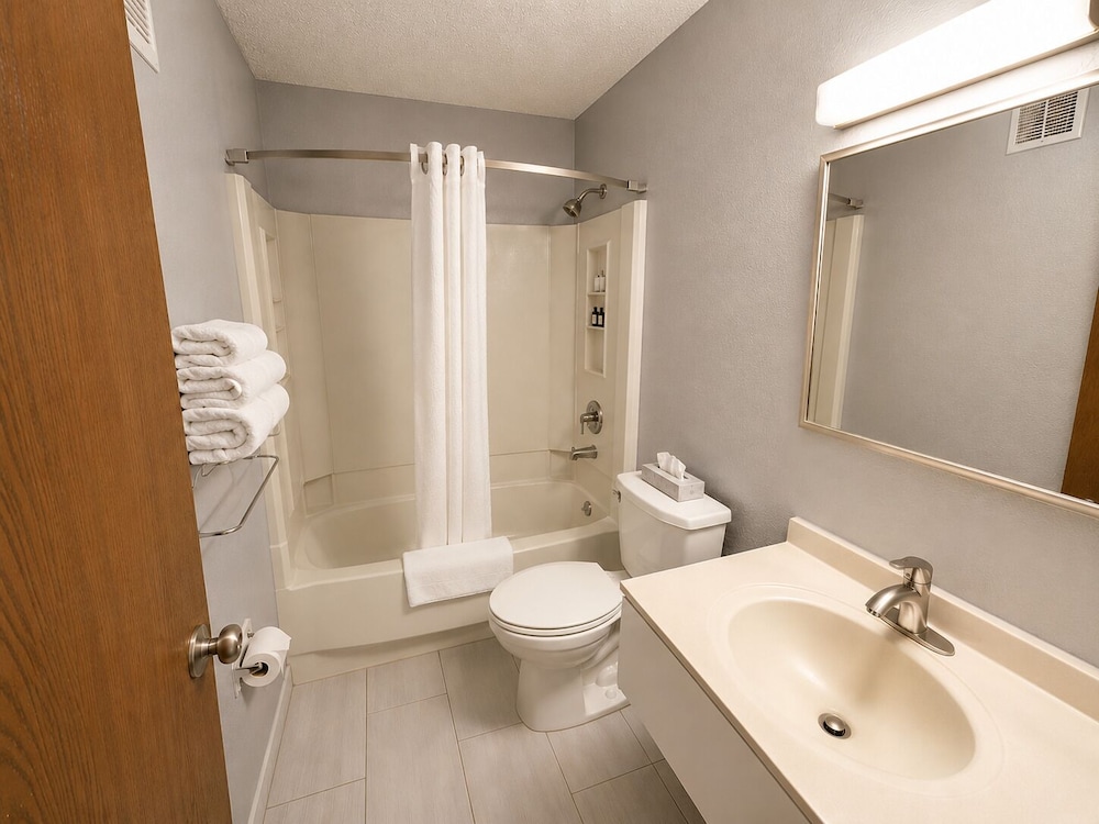Corning Inn 48/48