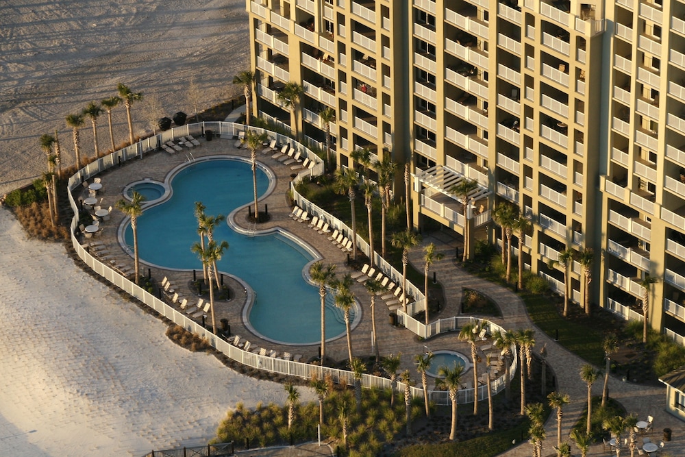 Grand Panama Beach Resort by Emerald View Resorts 12/77