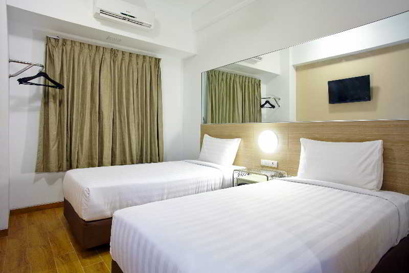 Standard, Twin Beds
