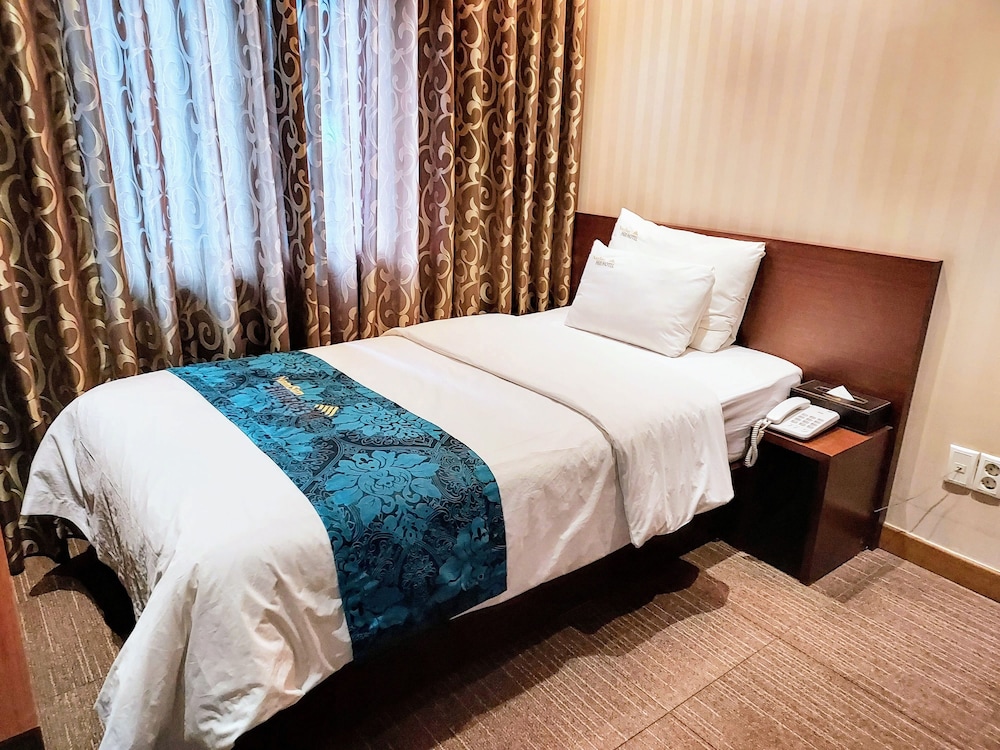Namsan Hill Hotel 33/62