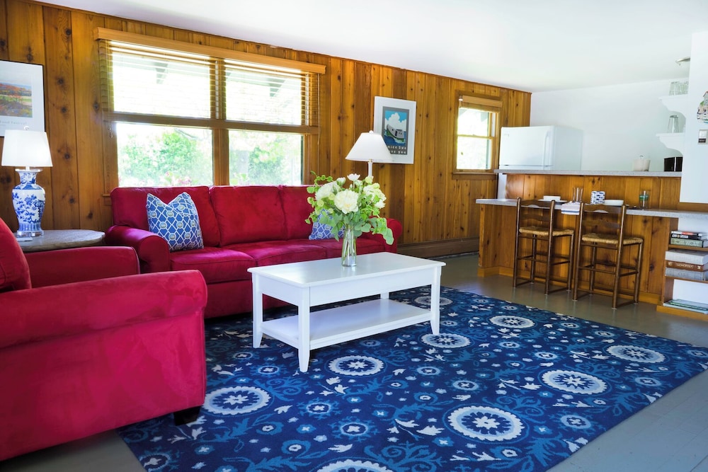 Leland Lodge 26/50