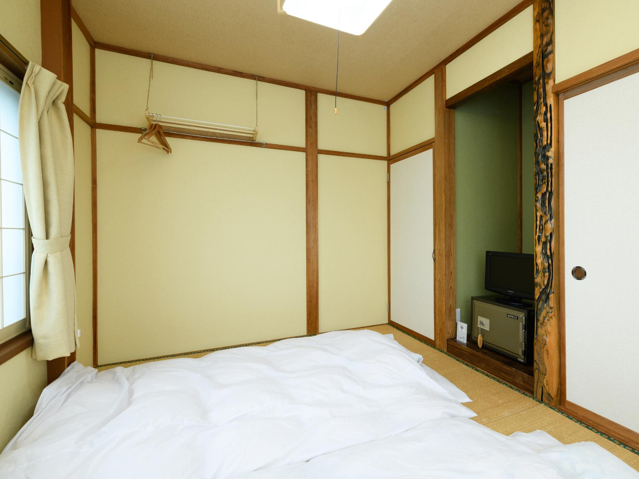 Japanese, No Bathroom